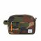 Herschel Toilettas Chapter Woodland Camo